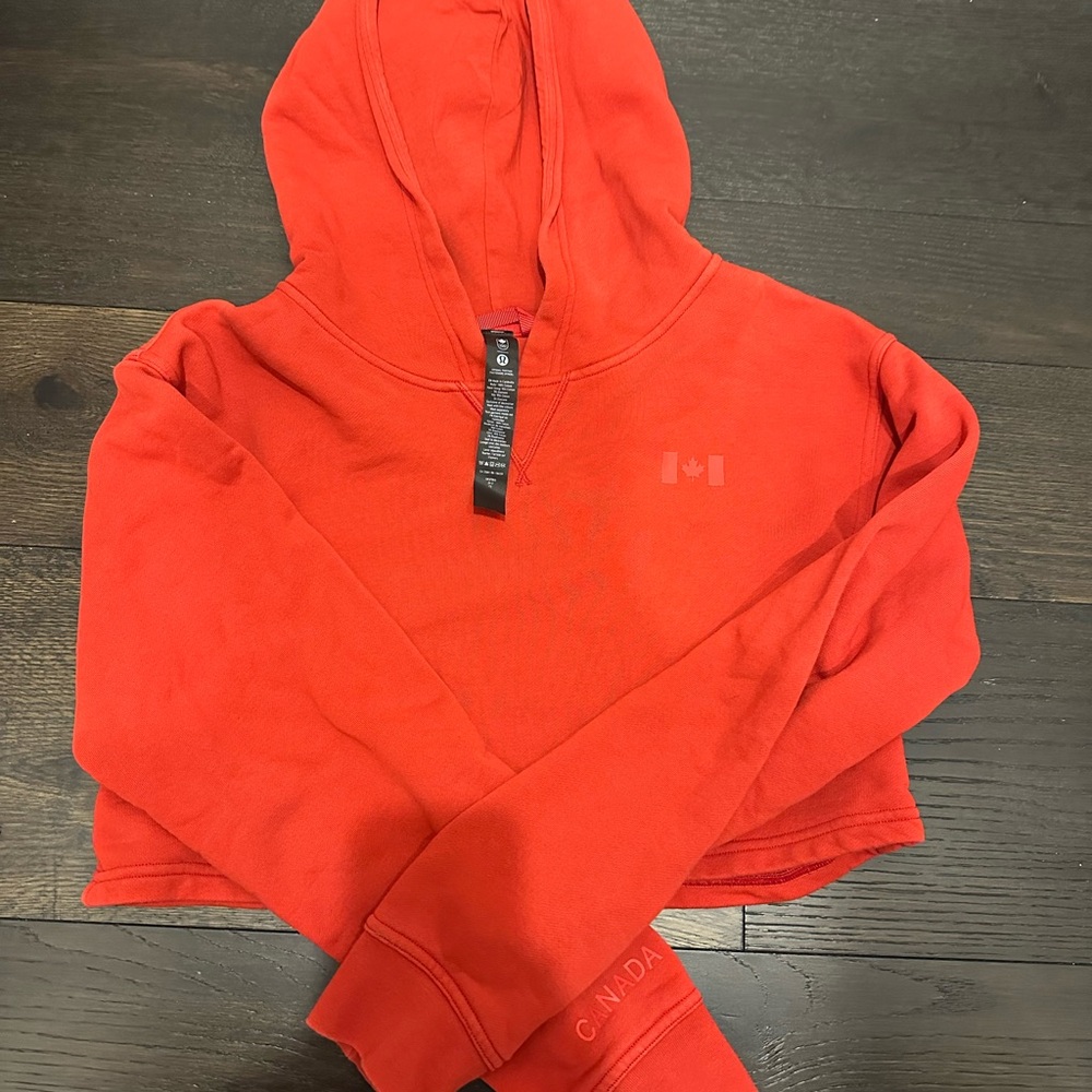 Limited Edition Team Canada Lululemon Athletica